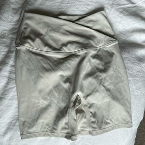 CSB scrunched shorts